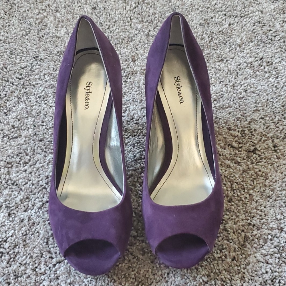 Purple Style & Co. Pump